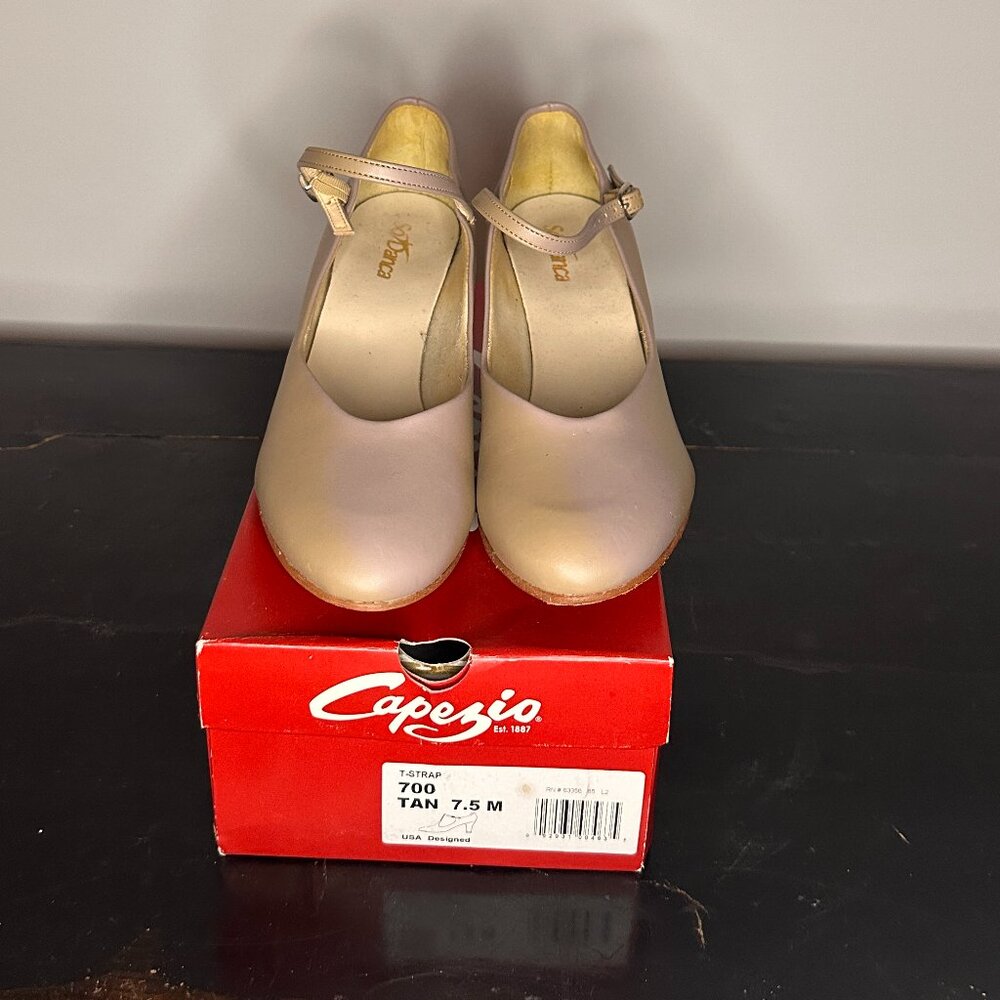 Capezio Character Shoe in Tan - SIZE 8 (IGNORE BOX IN PICTURES!)